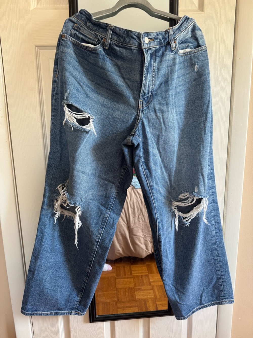 Old Navy Distressed High Rise O.G. loose Jeans
